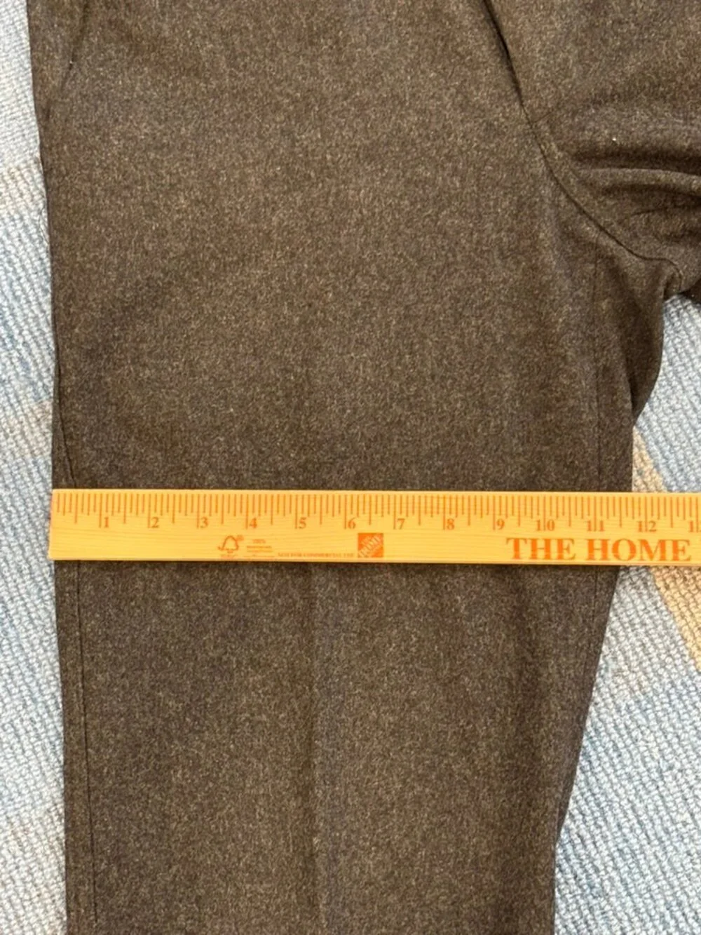 Banana Republic men's lined wool slacks, relaxed leg, 32x30, VGC